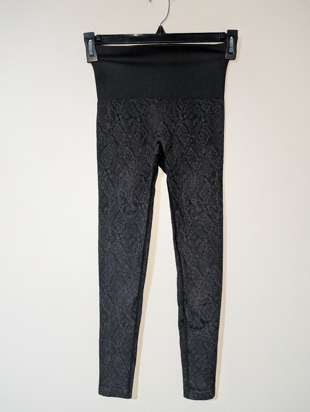 S Soma Snake Print Slimming Leggings